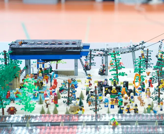 sessellift_lego_pascal_schaffluetzel1.jpeg