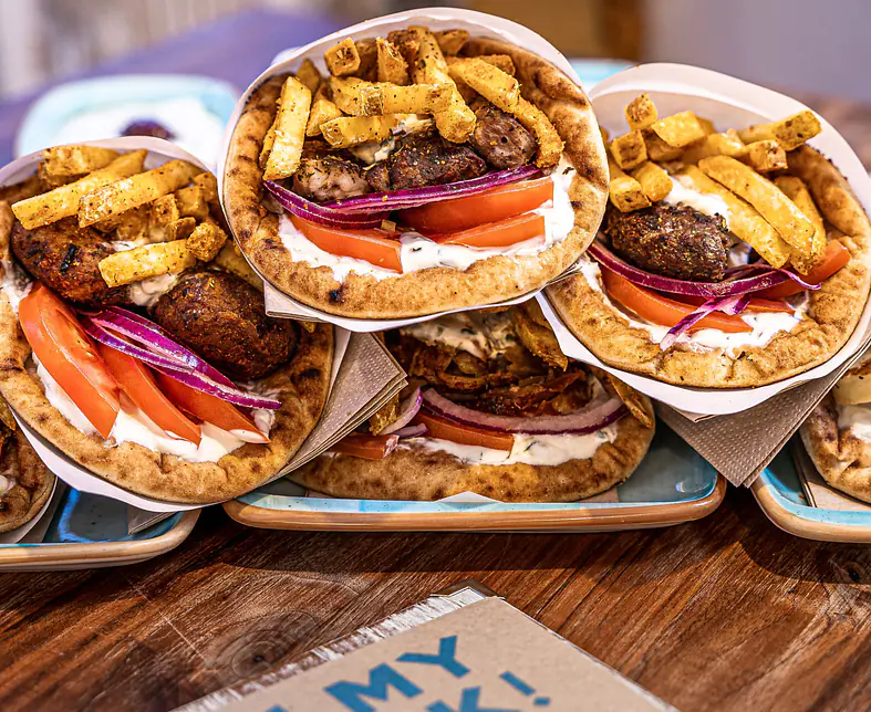 Pita's.jpg